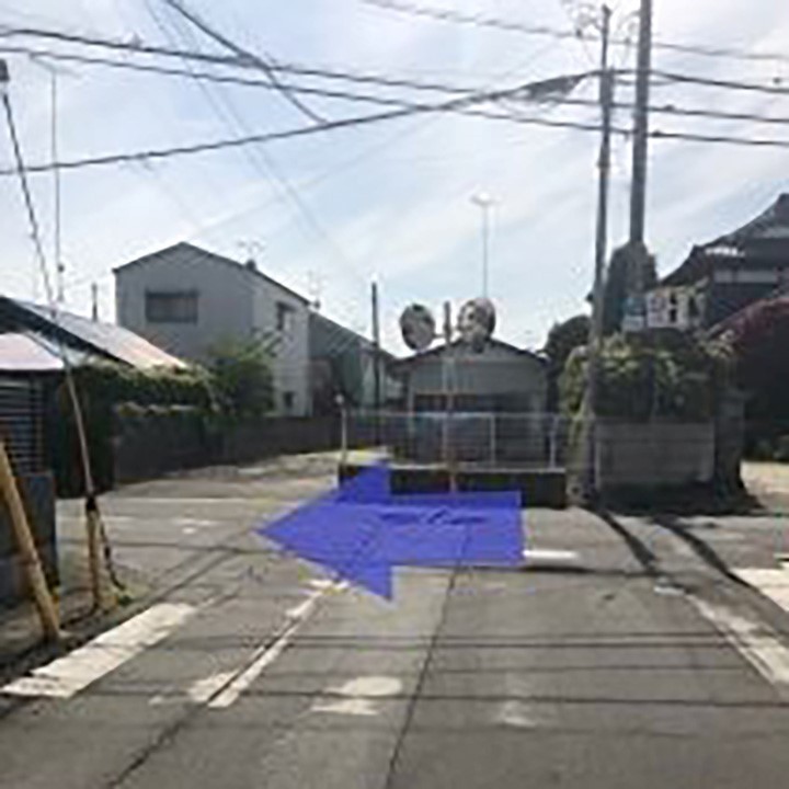 突き当り左